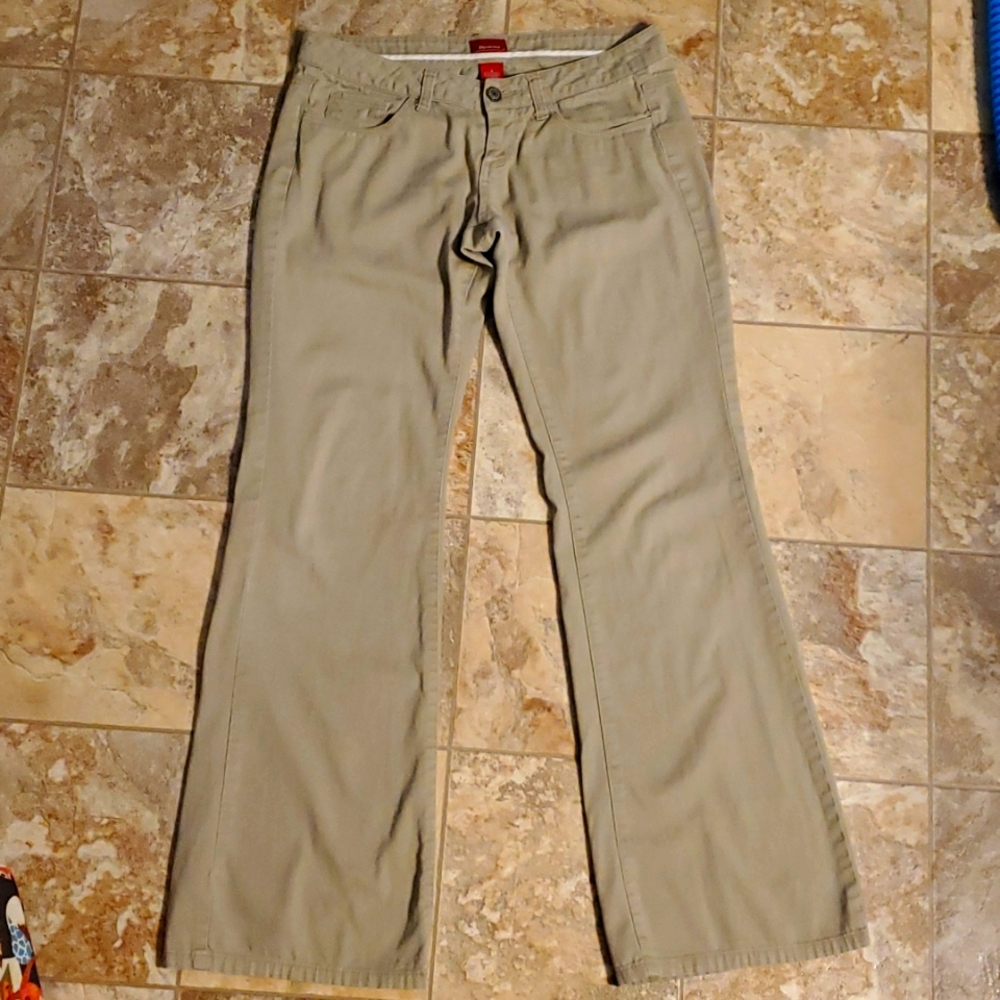 Dickies Juniors Khaki Trousers; Size 5